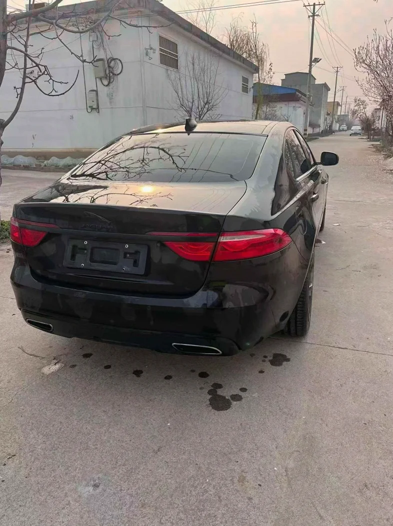 捷豹XFL 内饰前排