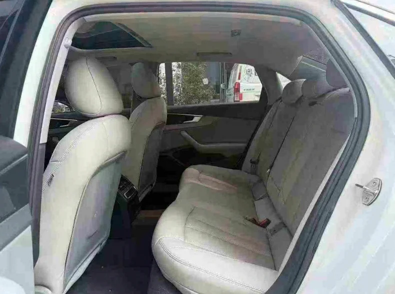 奥迪A4L 后面外观三