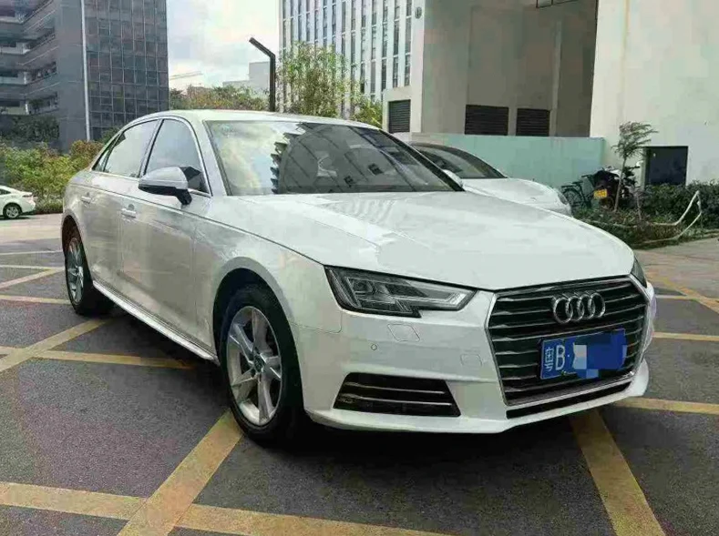 奥迪A4L 正面外观二