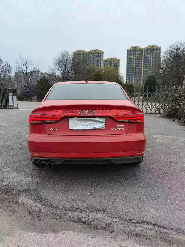 奥迪A3 后面外观三