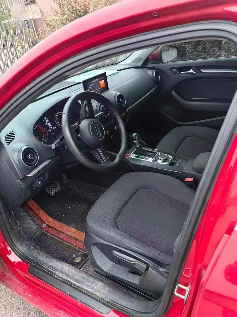 奥迪A3 后面外观一