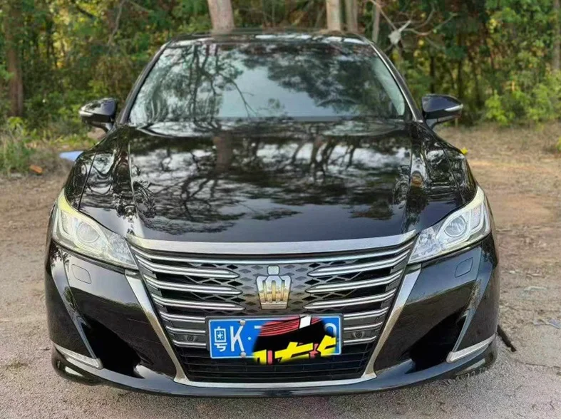 18年丰田皇冠2.0T时尚版