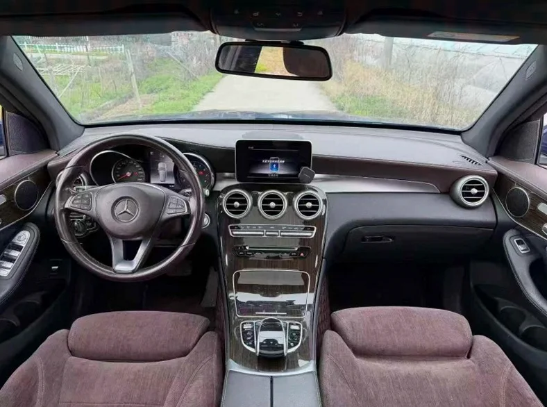 奔驰GLC 后面外观一