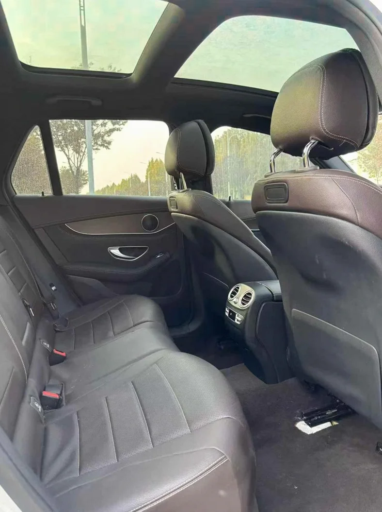 奔驰GLC 后面外观一