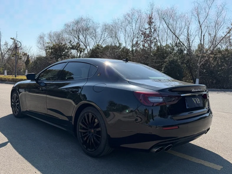 玛莎拉蒂总裁 后面外观三