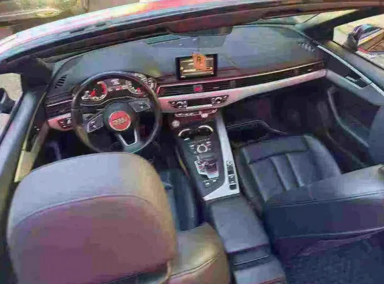 奥迪A5 后面外观一