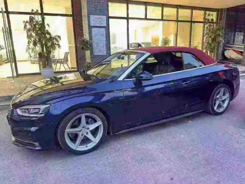 奥迪A5 正面外观二