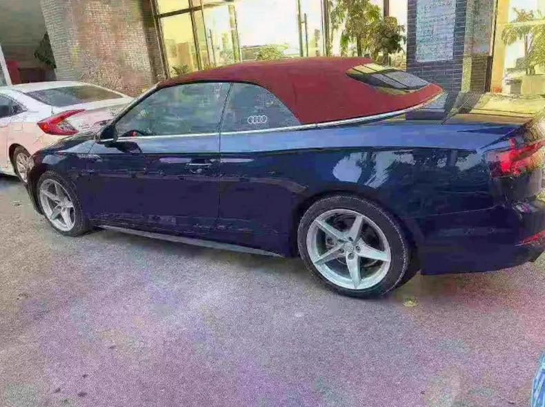 奥迪A5 内饰前排