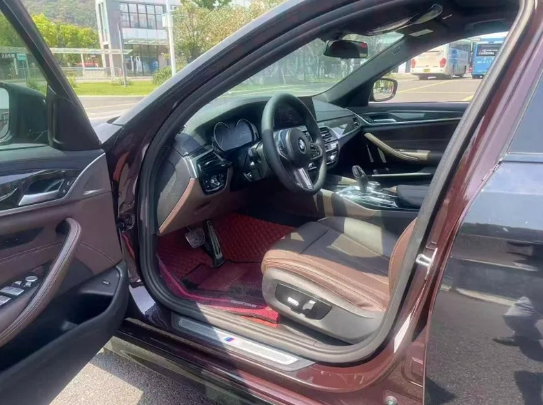 宝马5系 后面外观三