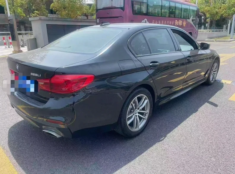 宝马5系 内饰后排