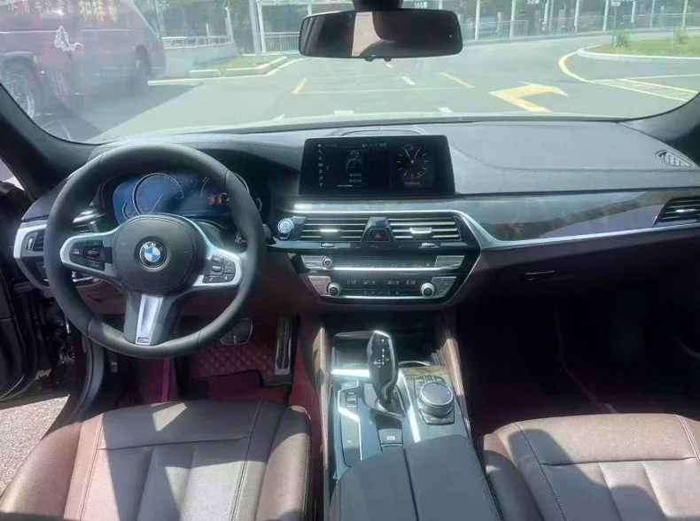 宝马5系 后面外观二