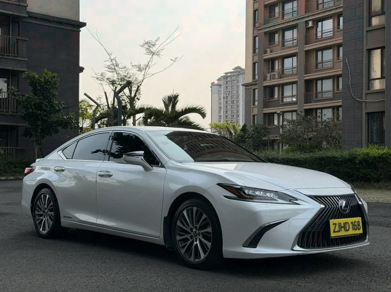 雷克萨斯ES 内饰前排