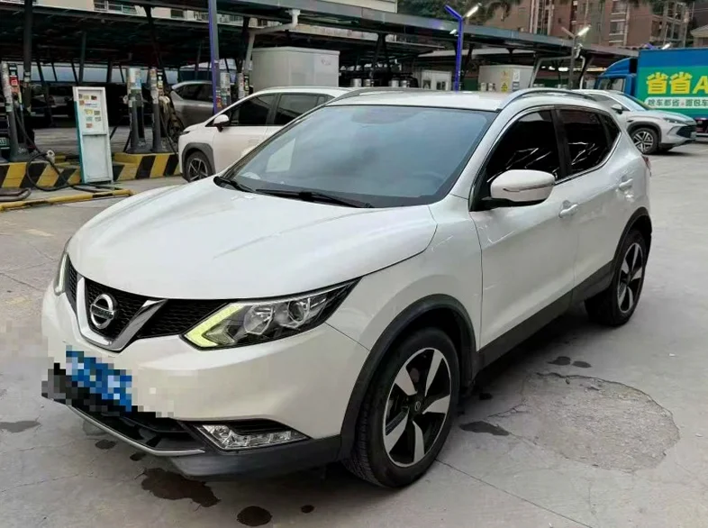 日产逍客 正面外观二