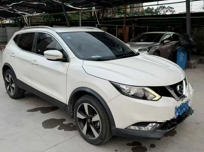 日产逍客 正面外观三