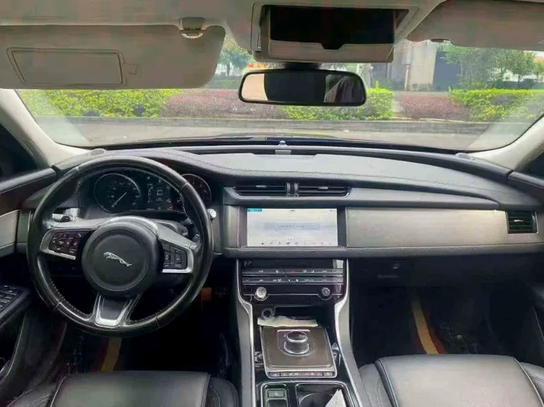 捷豹XFL 正面外观三