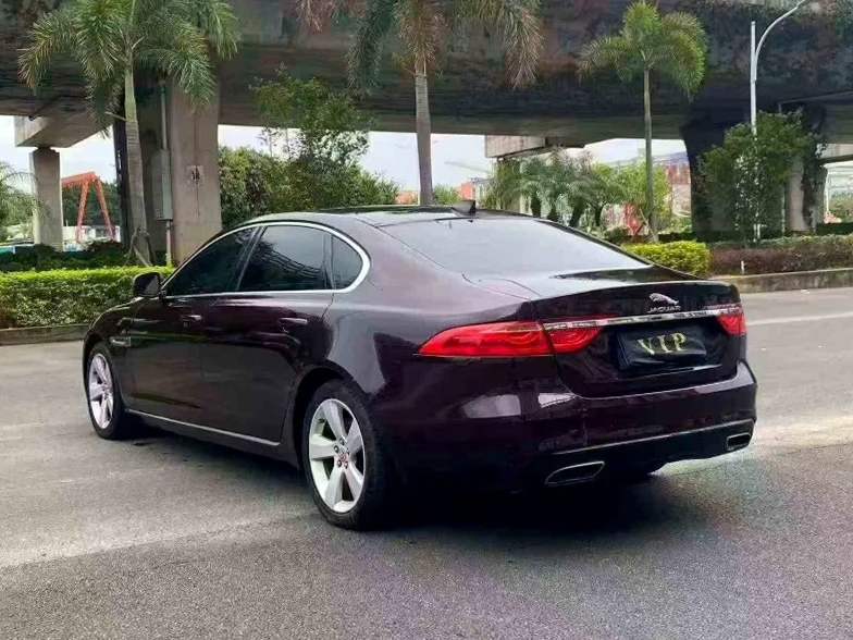 捷豹XFL 内饰后排