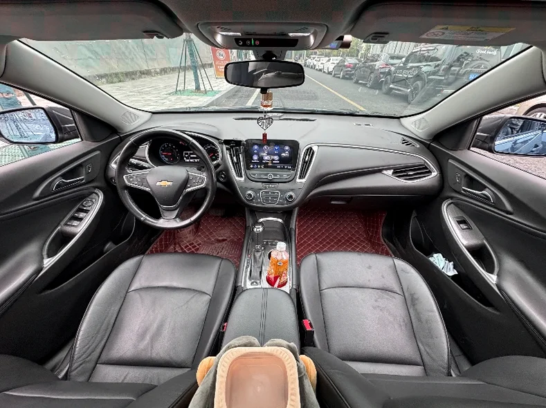 雪佛兰迈锐宝 内饰后排