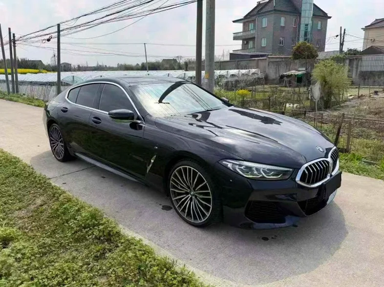 宝马8系 正面外观二