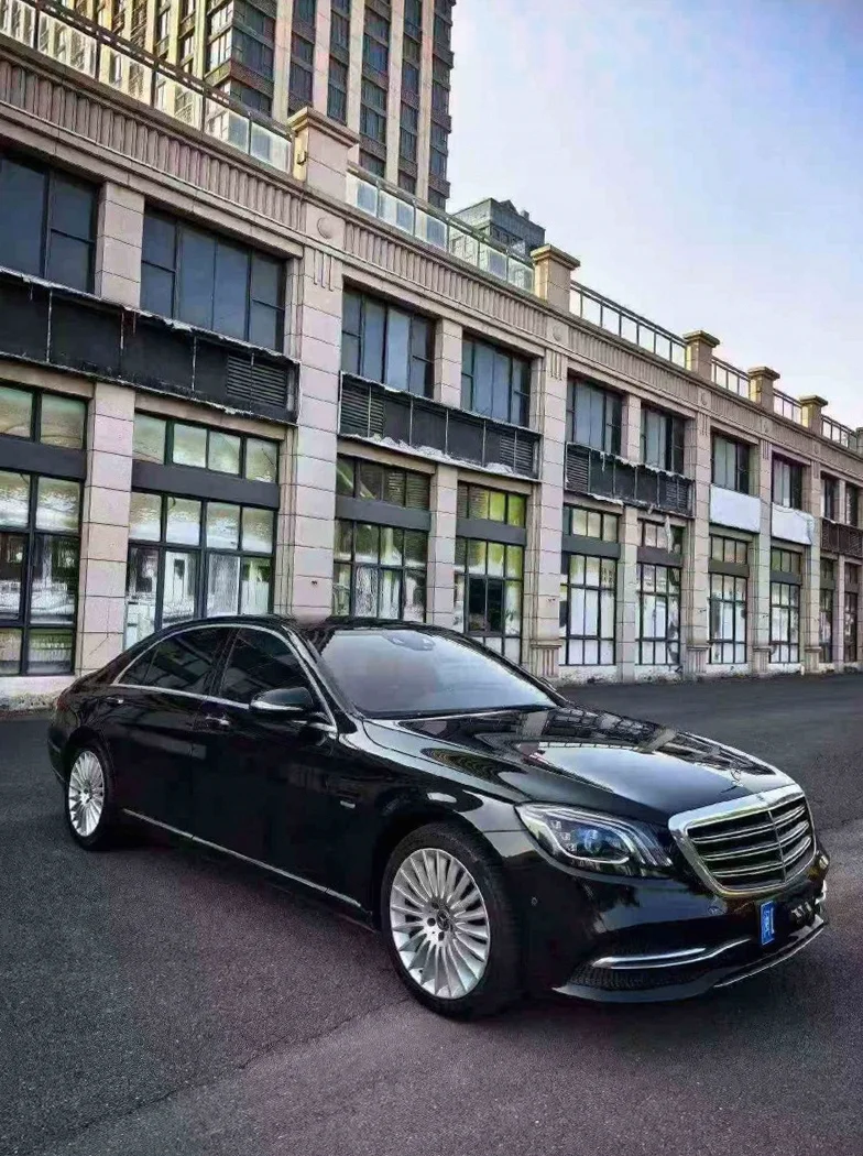 奔驰S 正面外观三