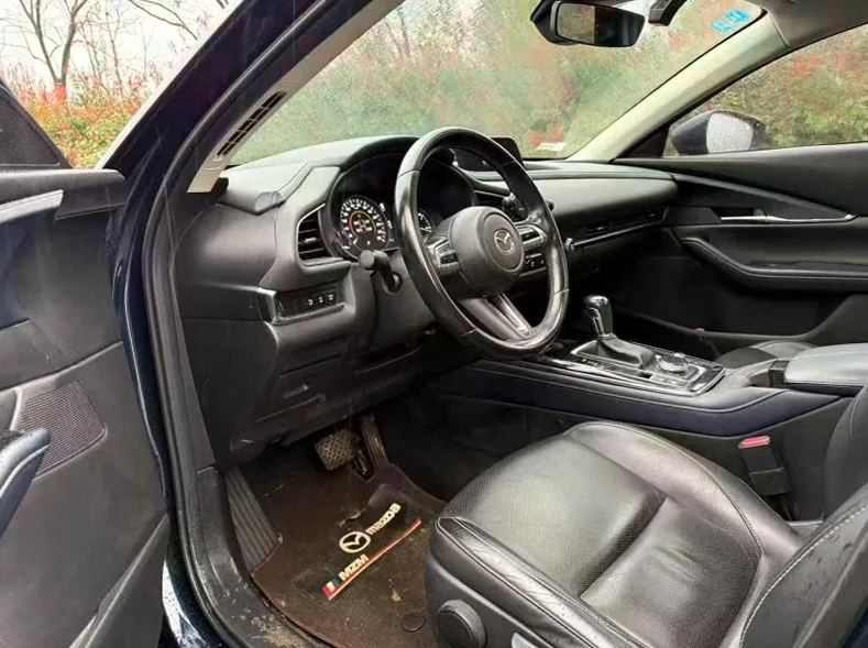 马自达CX30 后面外观二