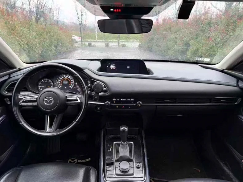 马自达CX30 后面外观三