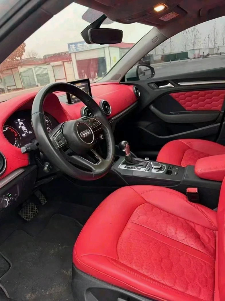 奥迪A3 后面外观一