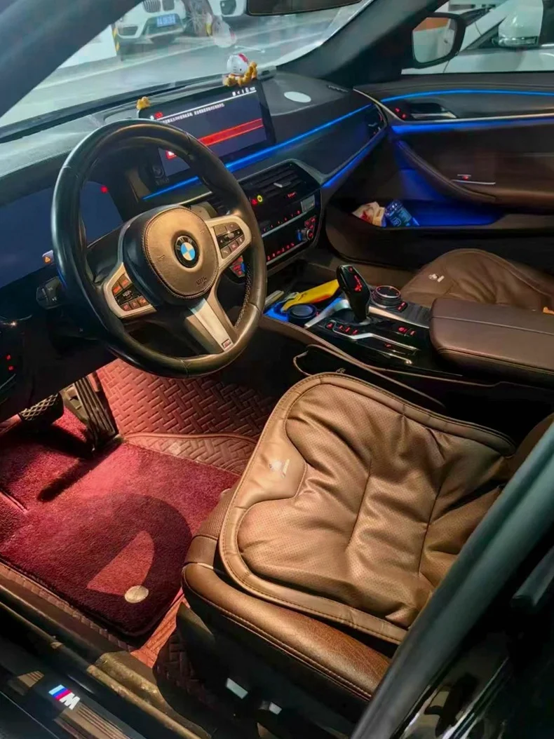 宝马5系 正面外观二