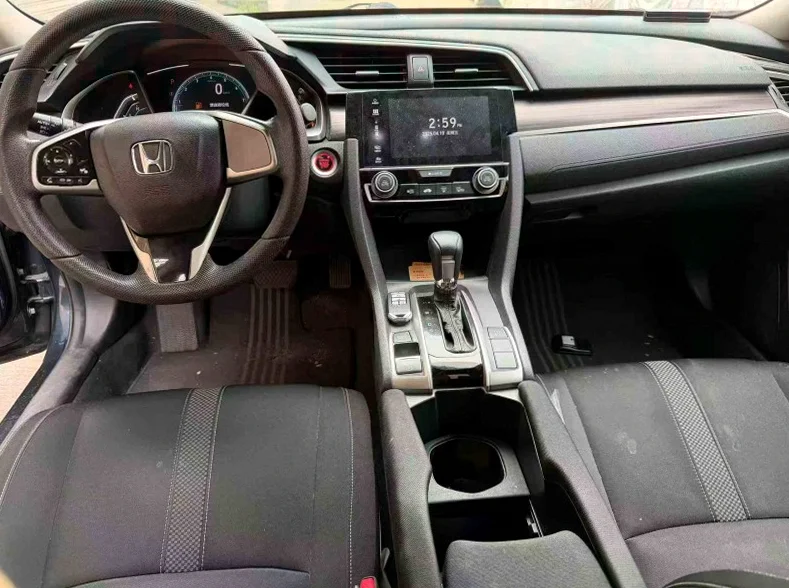 本田思域 后面外观二