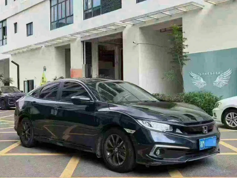 本田思域 正面外观三