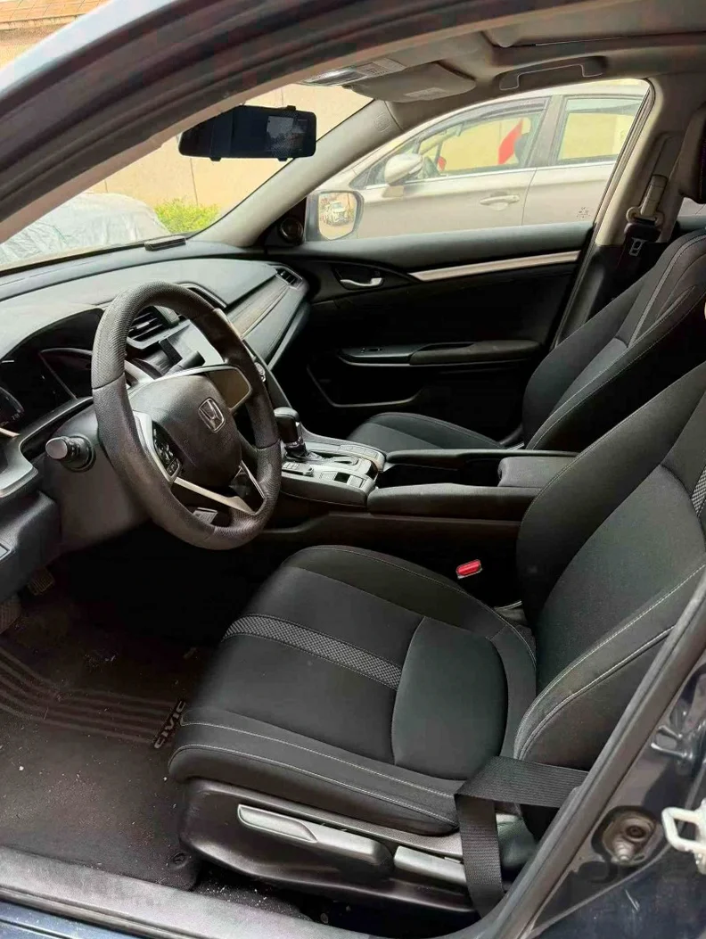 本田思域 正面外观三