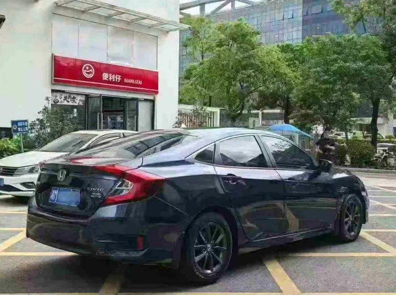 本田思域 内饰前排