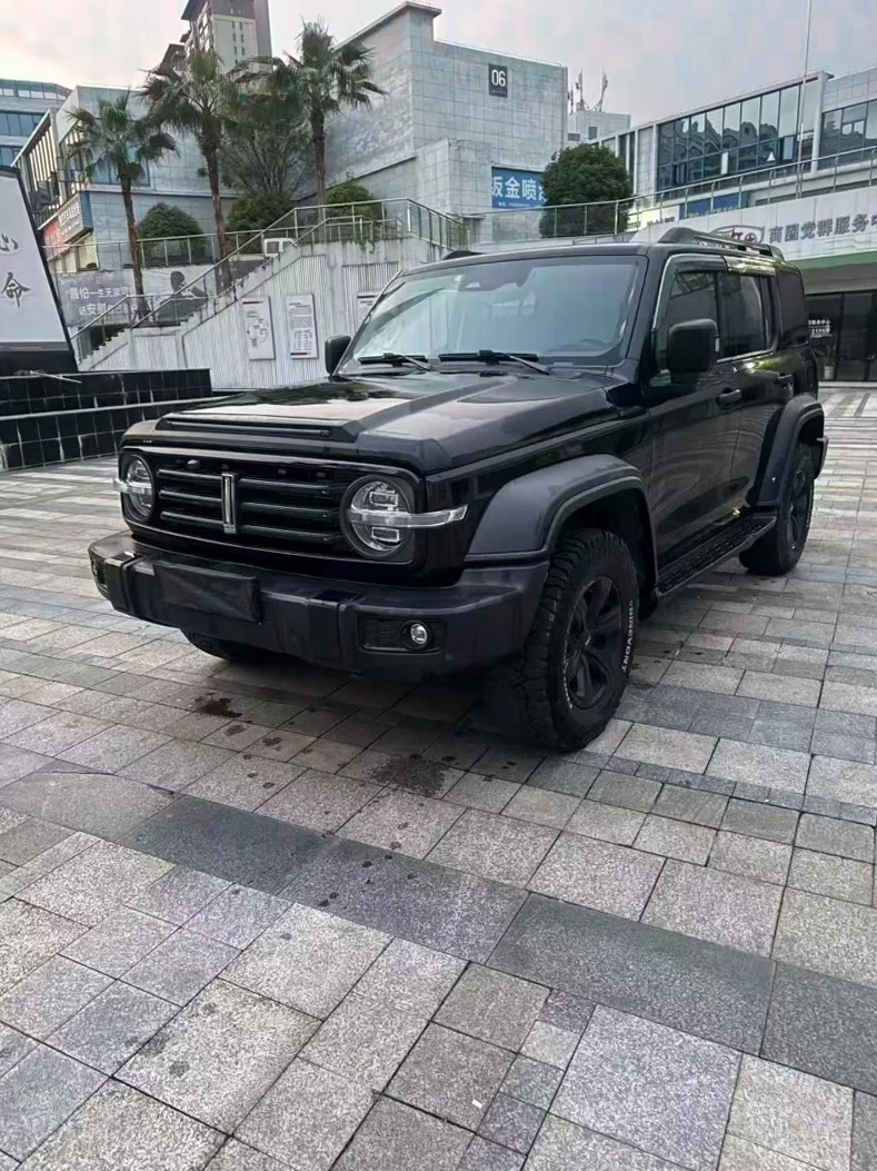 长城汽车坦克 正面外观三