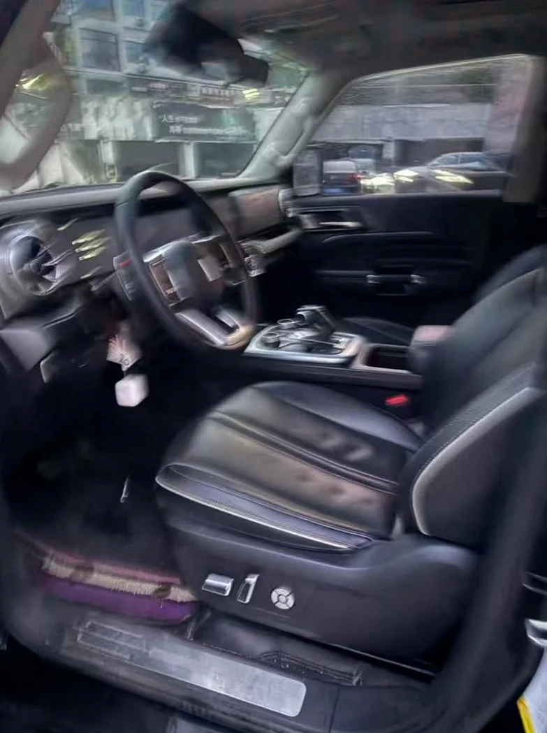 长城汽车坦克 后面外观二