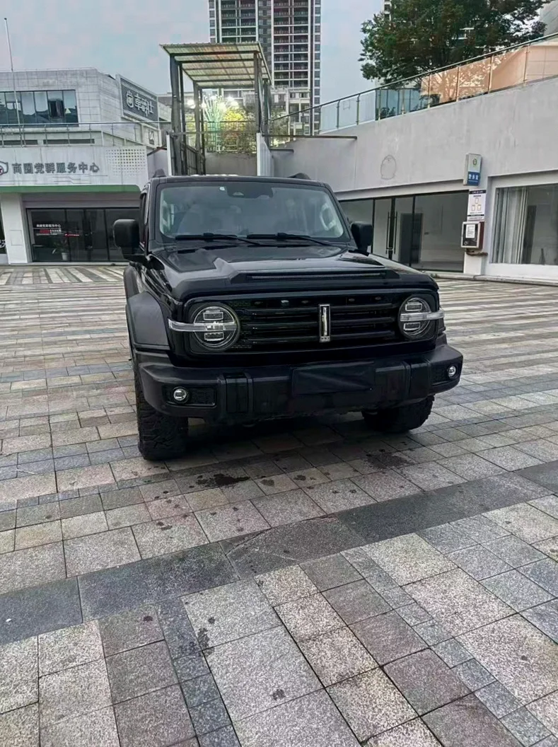 长城汽车坦克 正面外观二