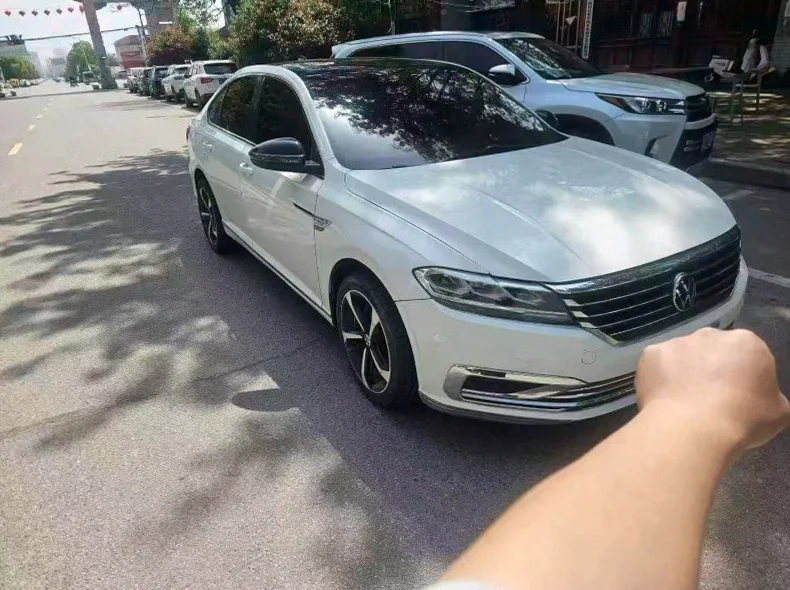 大众朗逸 正面外观二