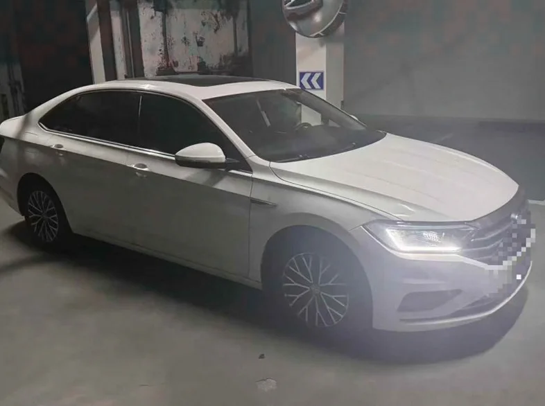 大众速腾 正面外观二