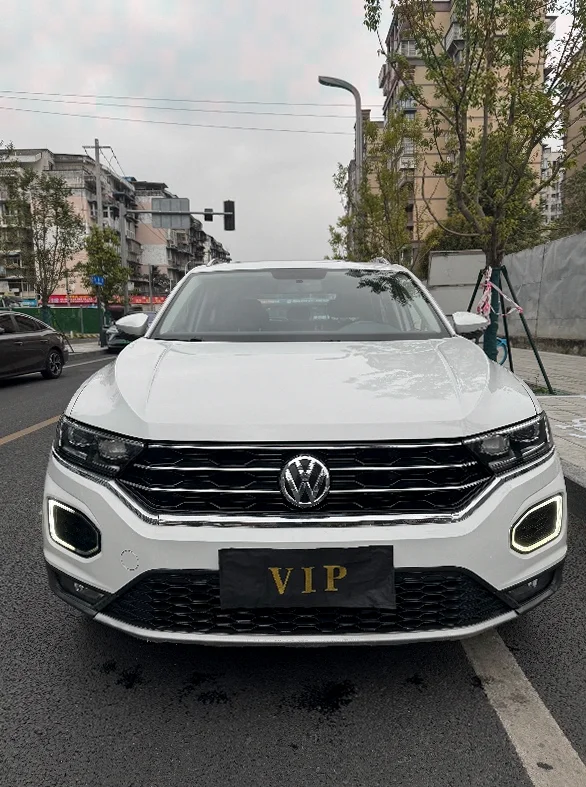 21年大众探歌 1.4T自动挡带全景天窗