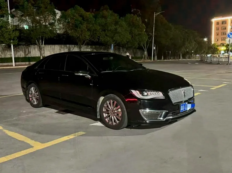 林肯MKZ 正面外观二