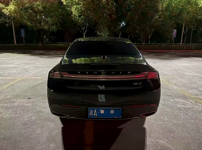 林肯MKZ 驾驶室