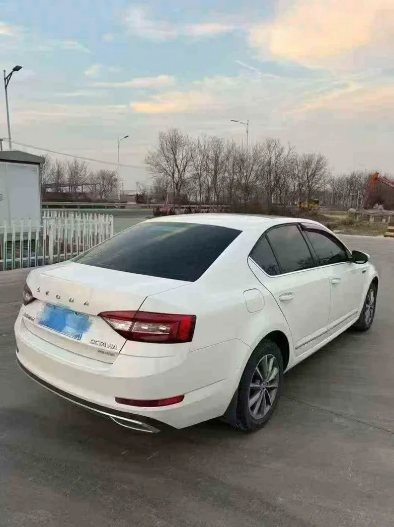 斯柯达明锐 内饰前排