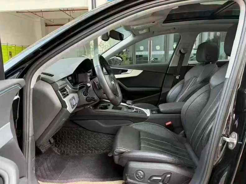 奥迪A4L 后面外观二