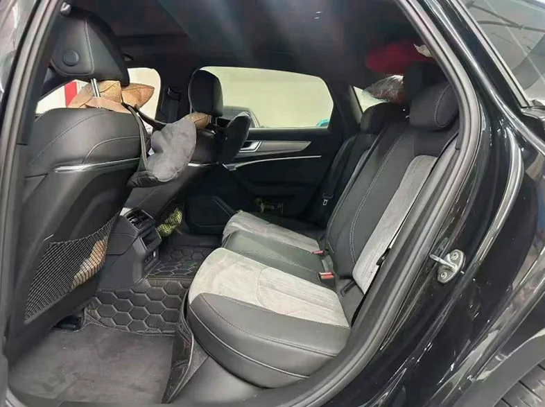 奥迪A6L 正面外观三