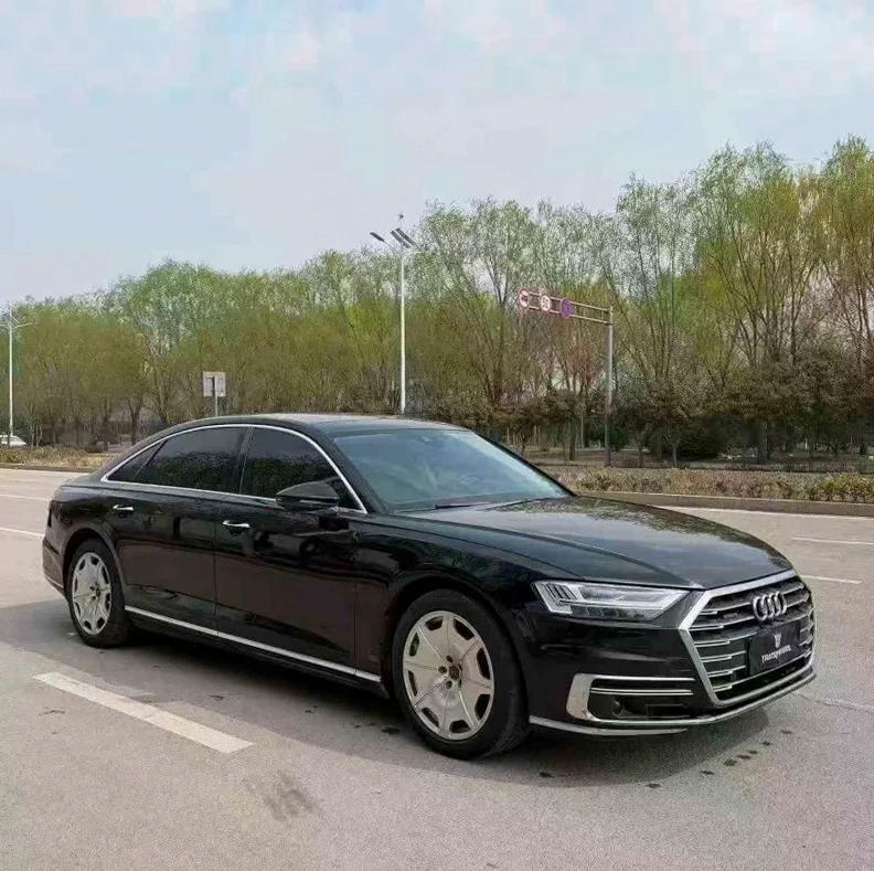 奥迪A8L 正面外观二