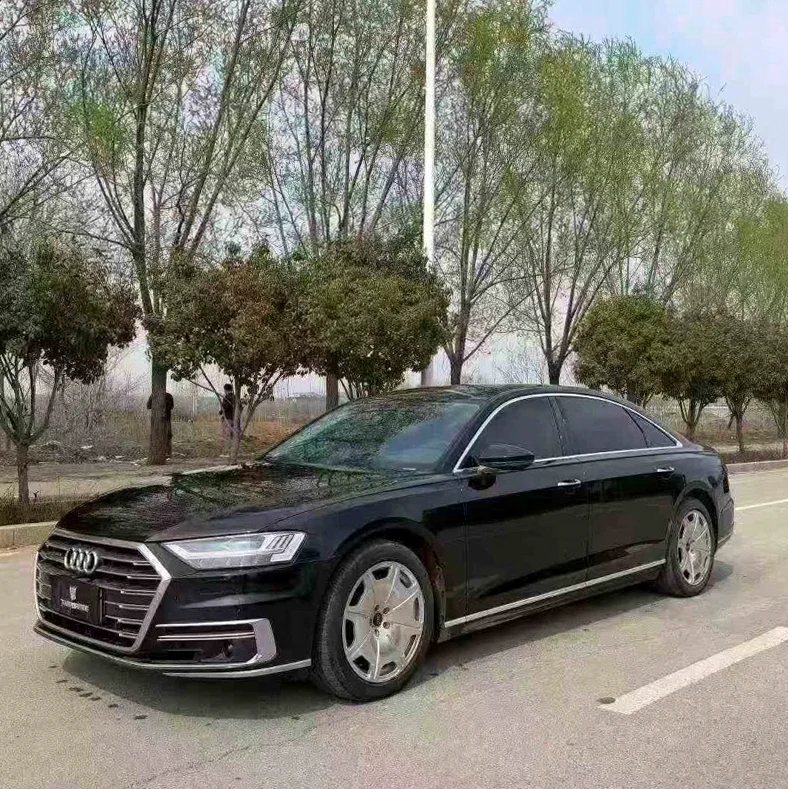 奥迪A8L 正面外观三