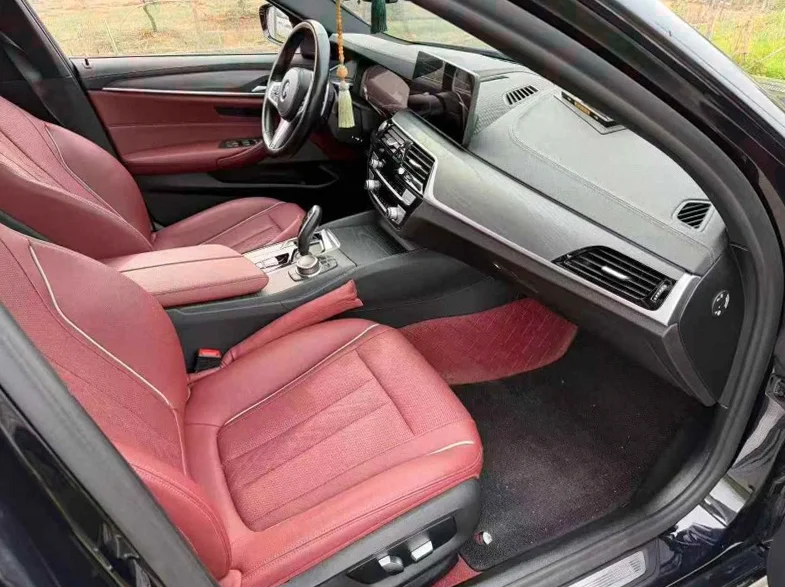 宝马5系 后面外观二