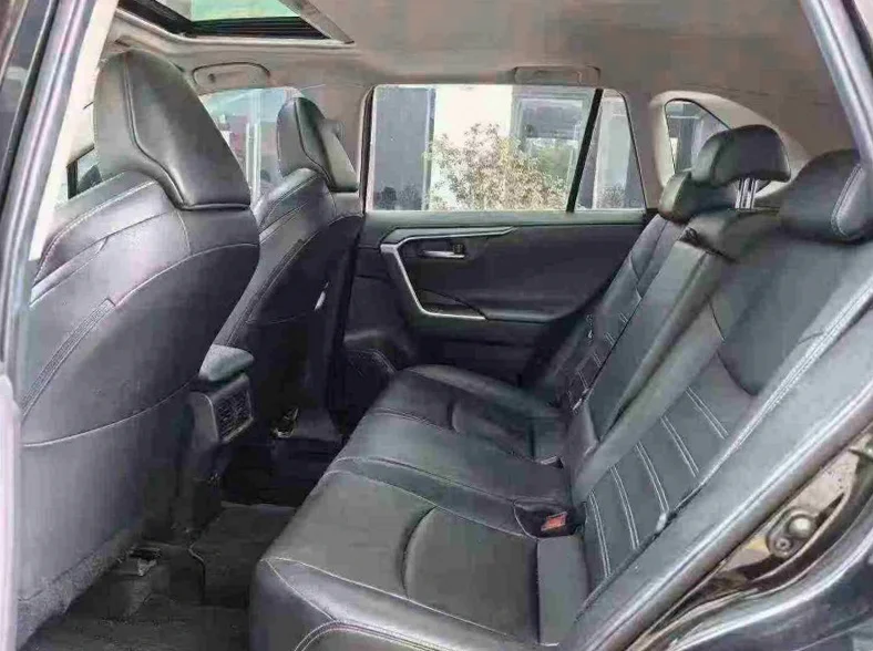 丰田威兰达 后面外观三