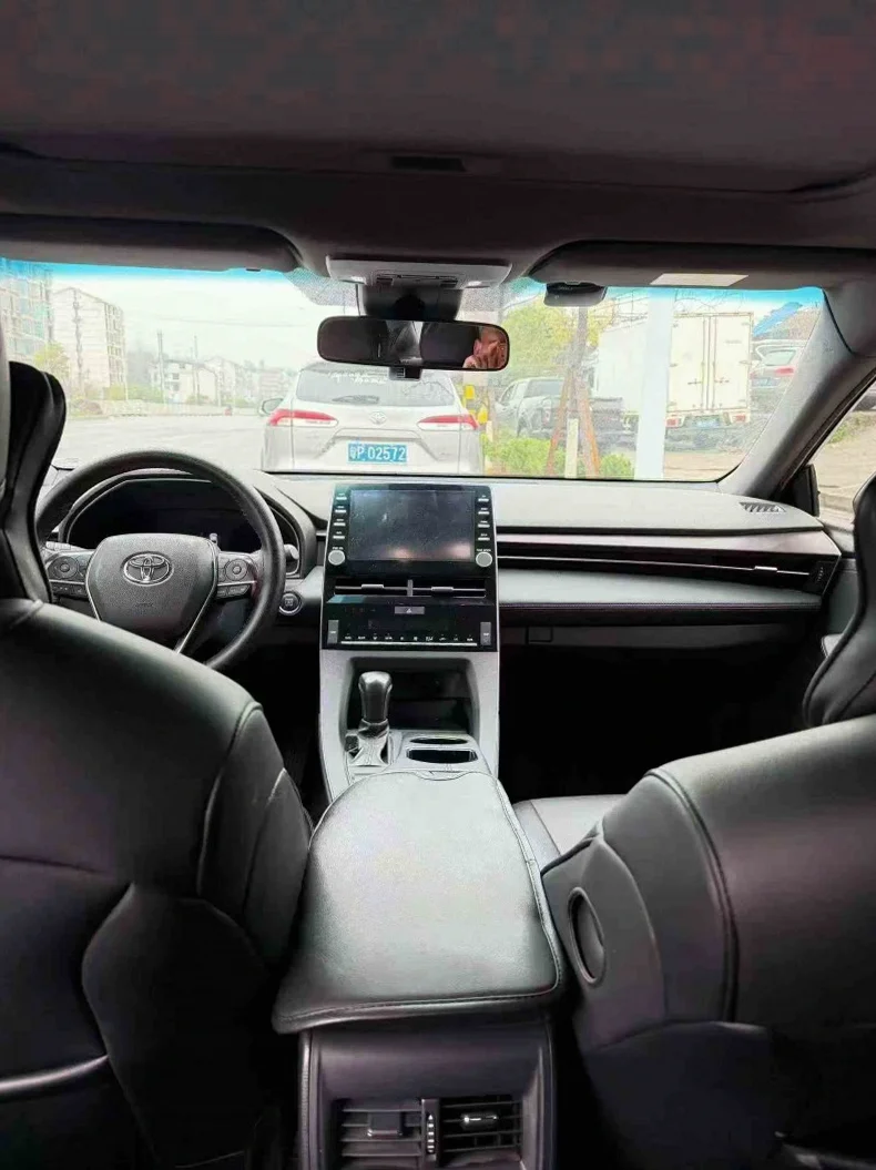 丰田亚洲龙 后面外观二