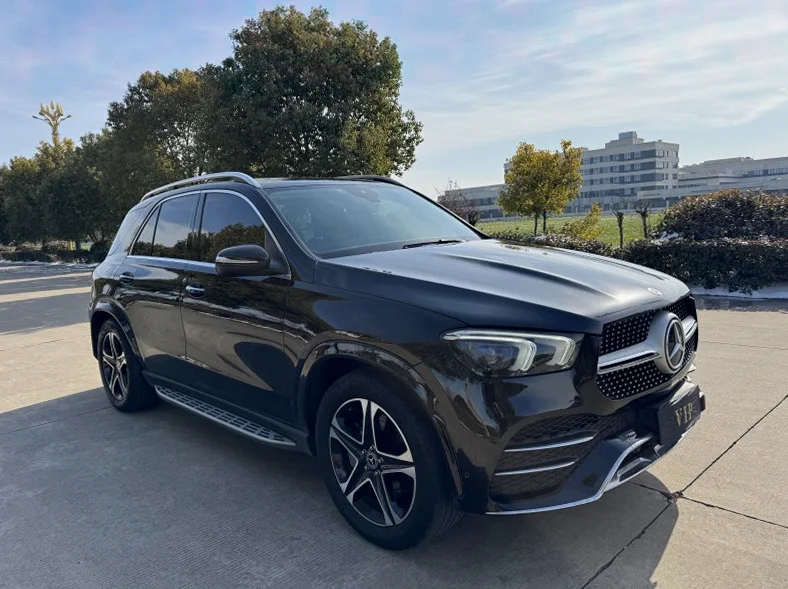 奔驰GLE 内饰前排