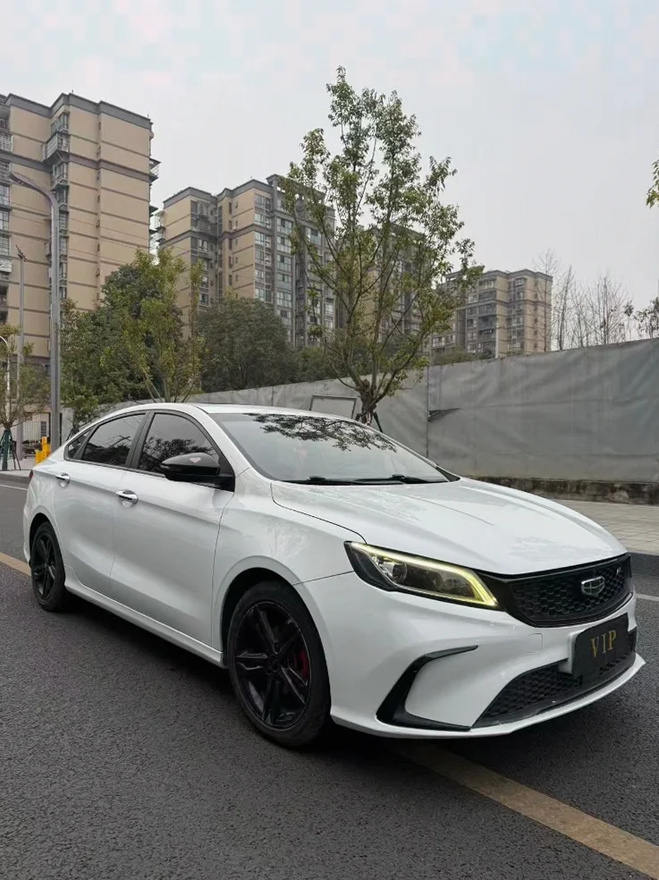 吉利缤瑞 正面外观二