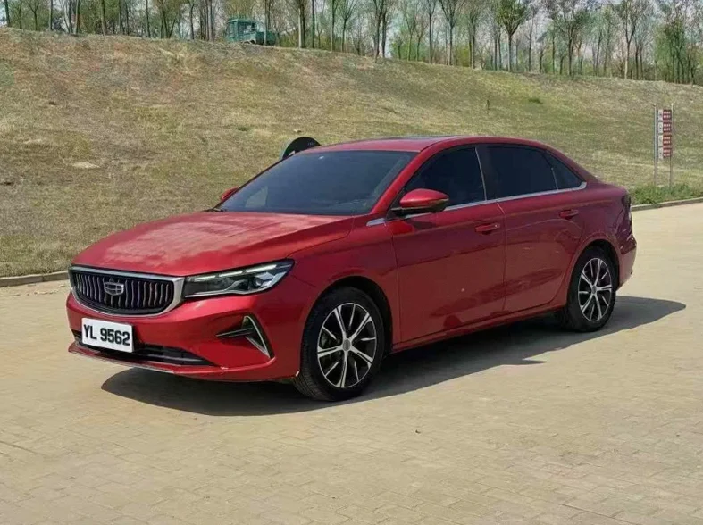 吉利帝豪 正面外观三